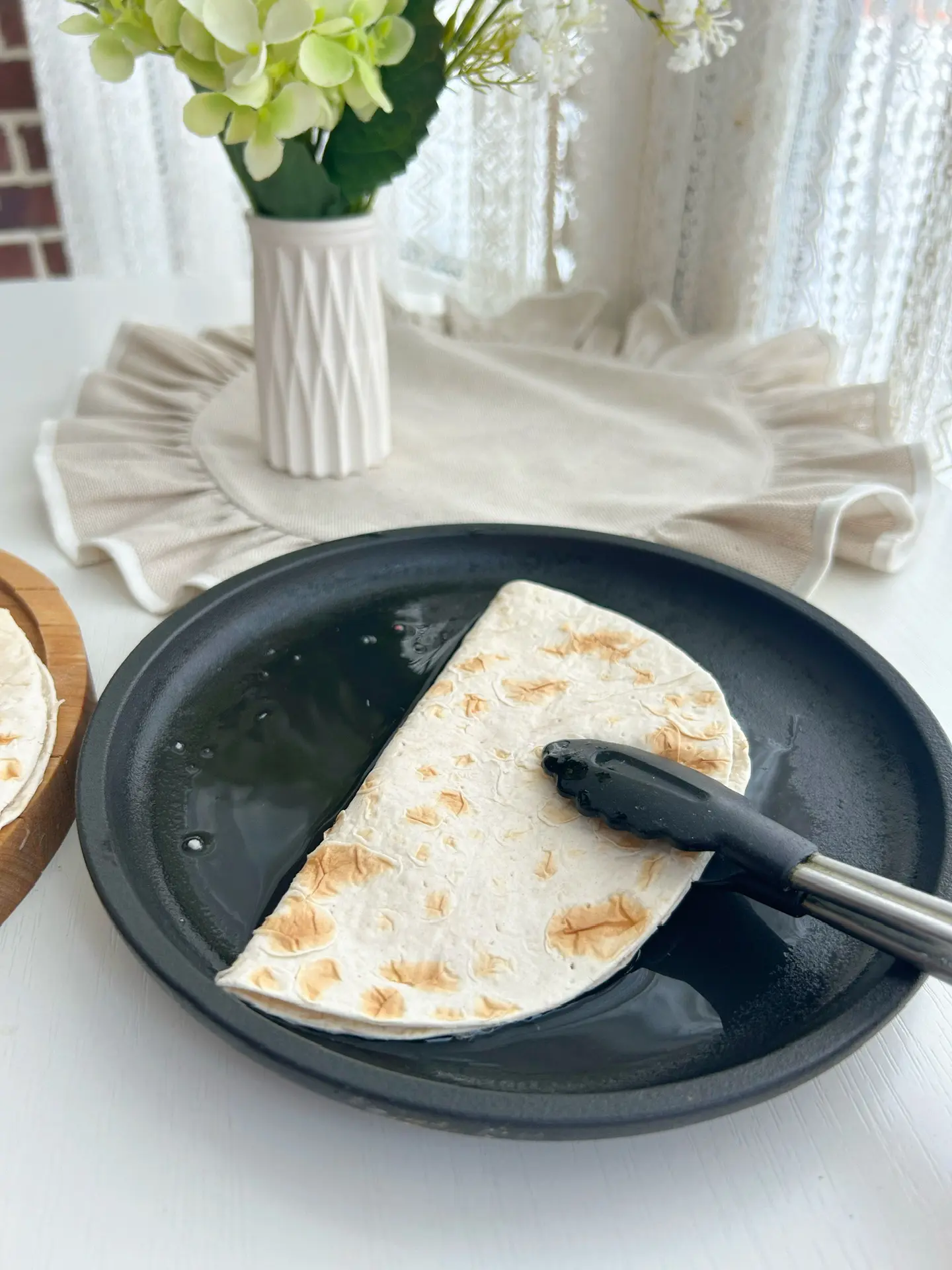 Доброе утро, мои хорошие ❤️  Мои авторские чебуреки с крабовой начинкой  А почему бы и да! Когда нем