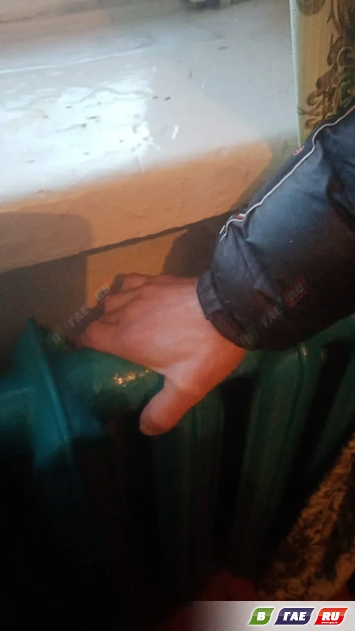 За окном заметно похолодало, и гайчане всё чаще интересуются: когда потеплеют батареи в...