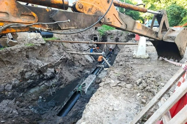 🛠 Модернизация инфраструктуры: на улице Ростовской обновлен канализационный коллектор