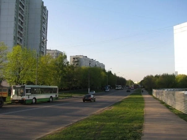 Вспомнить и прослезиться. Дорожная улица 18 лет назад.