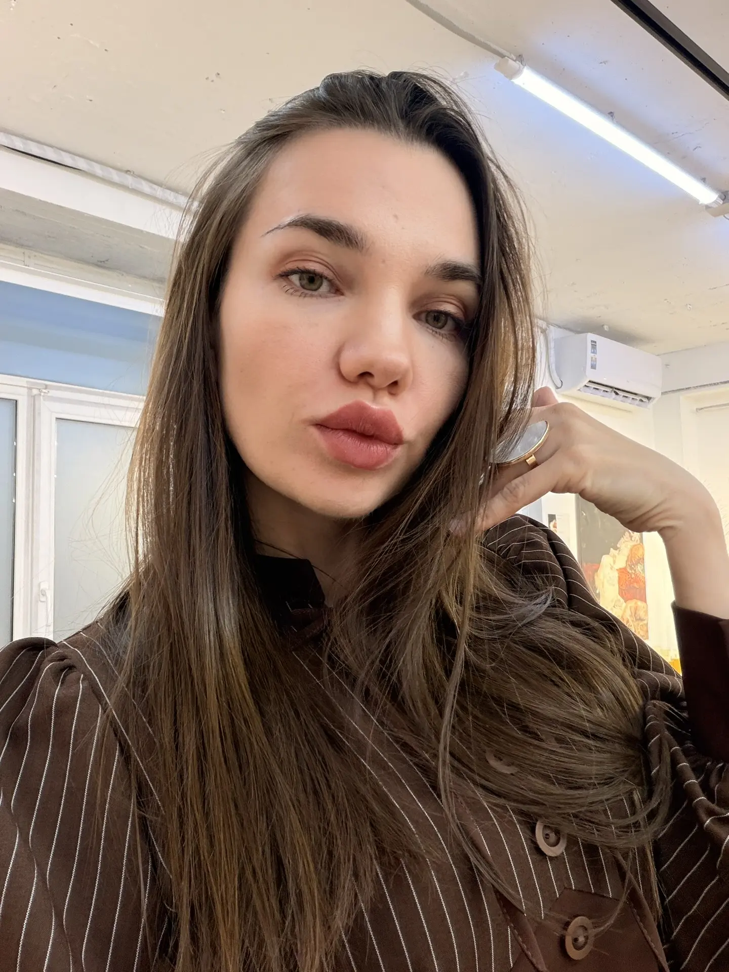Просто фотки с выставки импрессионистов 😏 
Выставка картин Ван Гога мне понравилась больше)