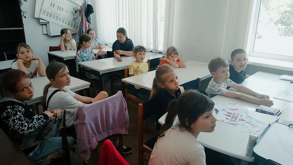 #Любимая2ая
#Орлёнок2026

"СВОЯ ИГРА" С ПУШКИНЫМ
- А знаете ли вы, ребята, биографию и творчество Ал