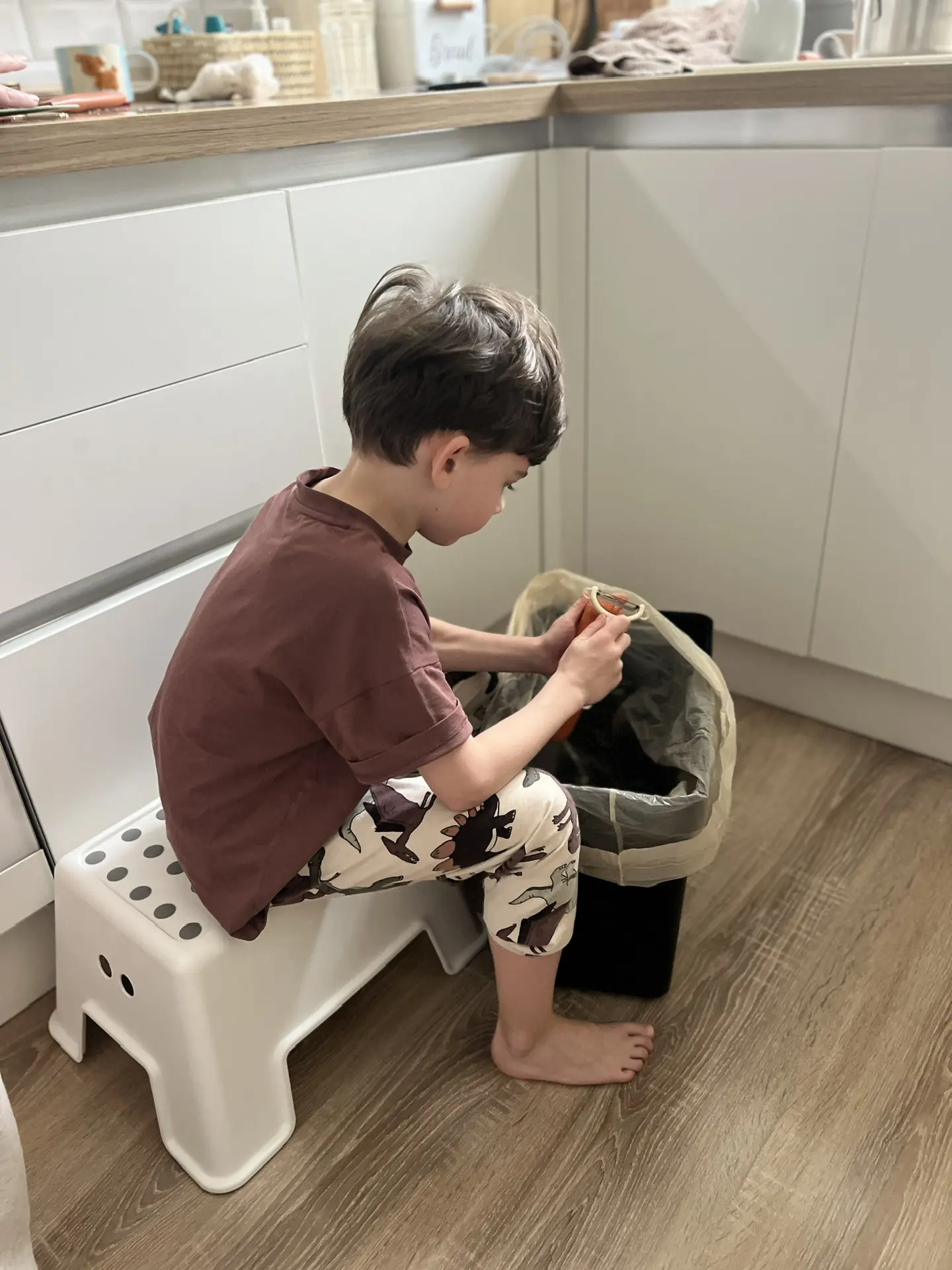 Кто не работает, тот не ест)