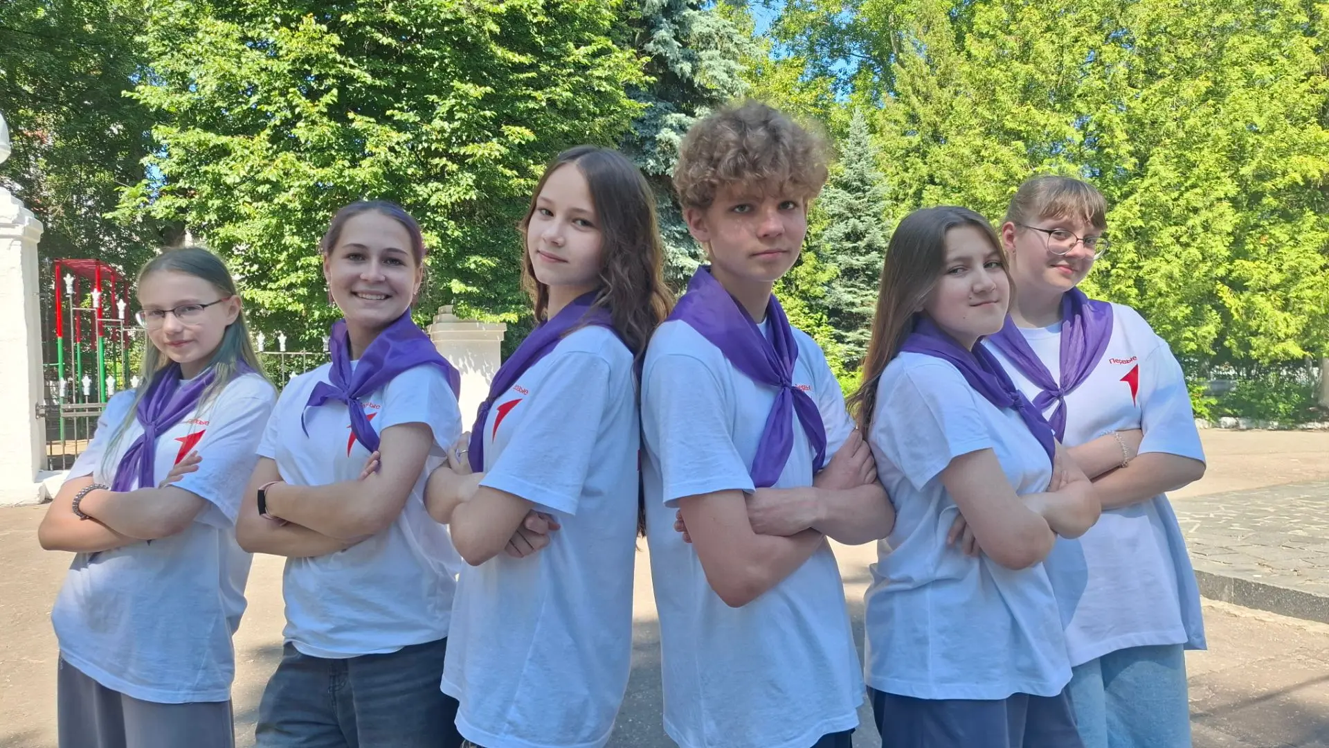 🤝РУБРИКА "Я - ВОЖАТЫЙ"🤝
5️⃣ ОТРЯД 

📣Всем привет! Пора познакомиться с теми, кто будет помогать п