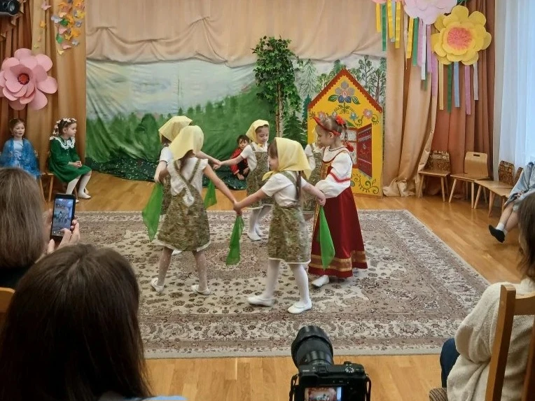 ТАМ, ГДЕ РОЖДАЕТСЯ ВЕРА В СЕБЯ И НАСТОЯЩАЯ ДРУЖБА!  ✨ Завершилась театральная неделя в дошкольном от