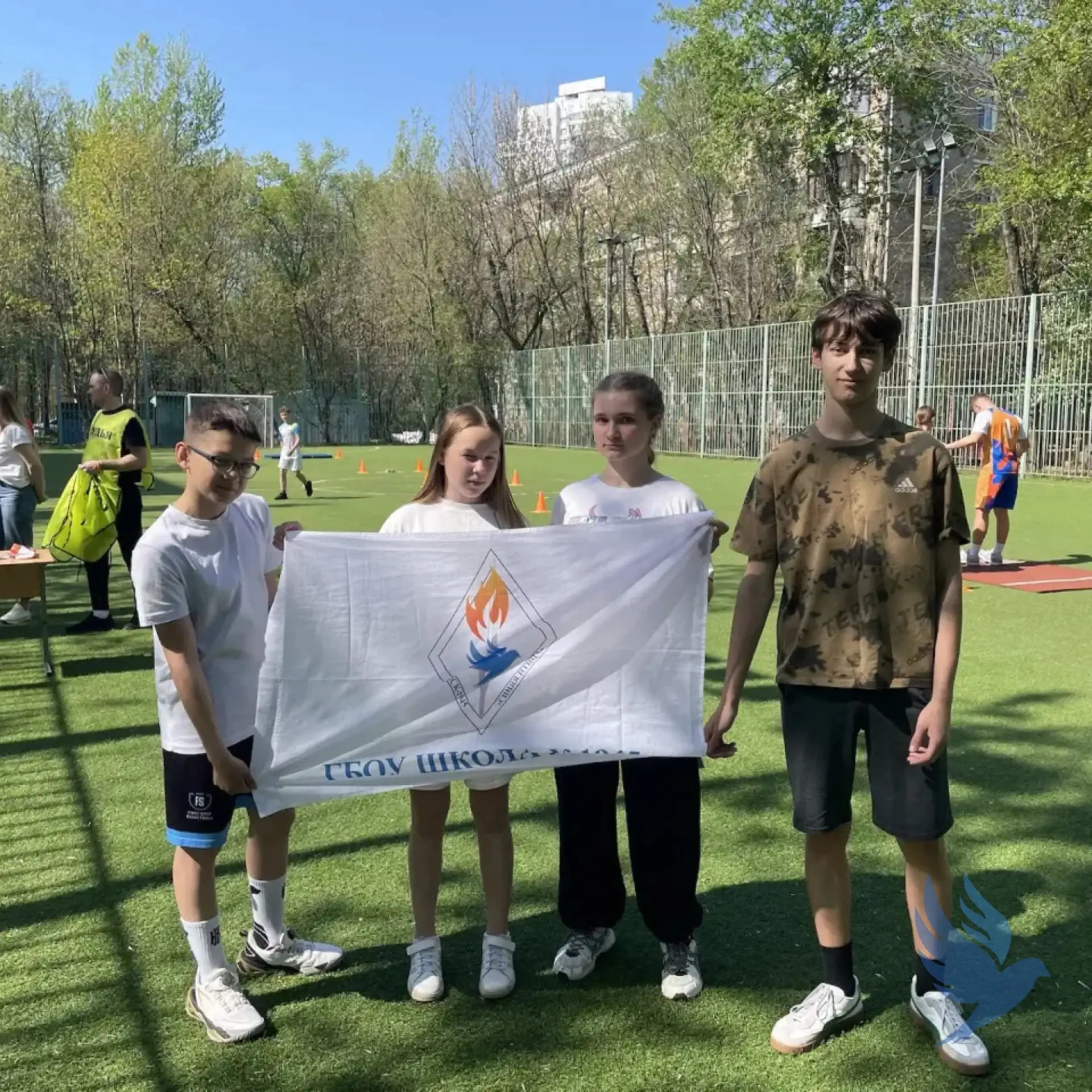 🏆 Бронза у нашей команды!  Сборная команда нашей школы заняла 🥉 3 место на отборочном этапе фестивал