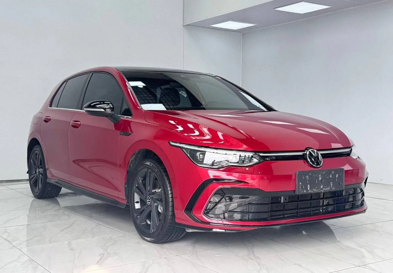 🏎 ЛЕГЕНДА В ЯРКО-КРАСНОМ: VOLKSWAGEN GOLF! ❤️