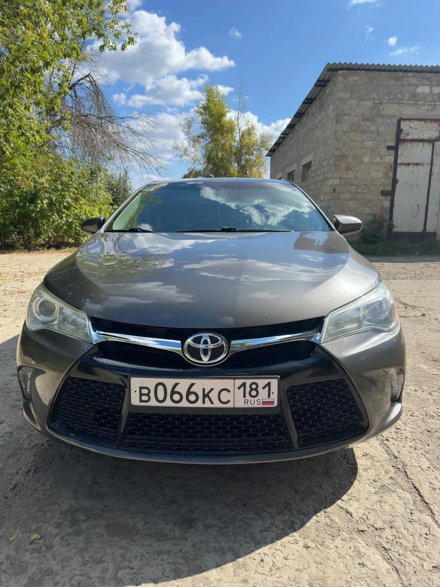 Тoyota Саmry 2015 год выпуска.