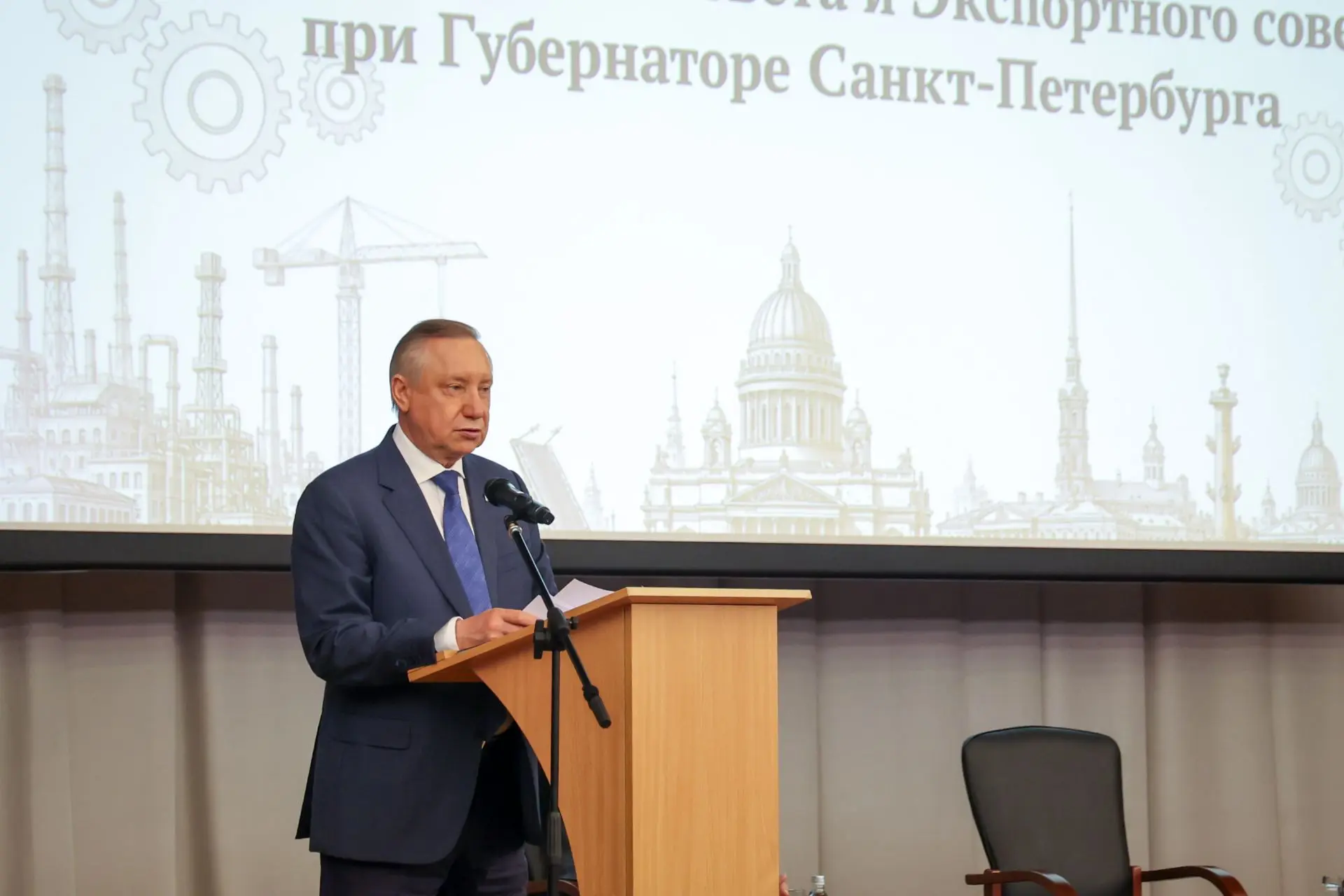 Губернатор Санкт-Петербурга Александр Беглов провел на площадке «Силовых машин» совмест...