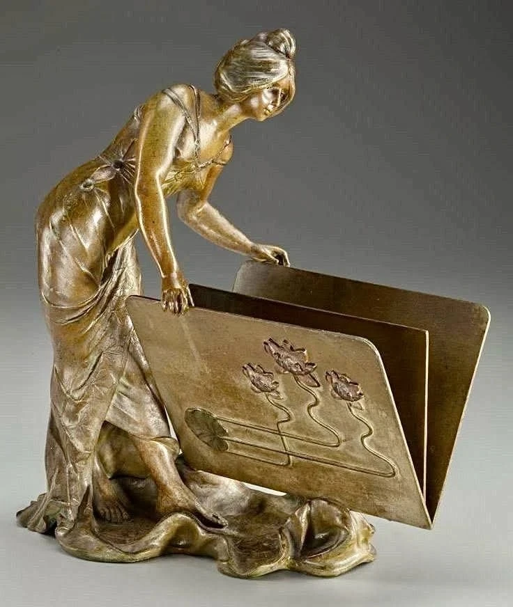 Фигурная подставка для писем в стиле ар-нуво, Австрия, ок. 1910 г.