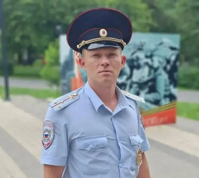 Жительница Шумерли поблагодарила участкового за то, что он помог найти телефон её 7‑лет...