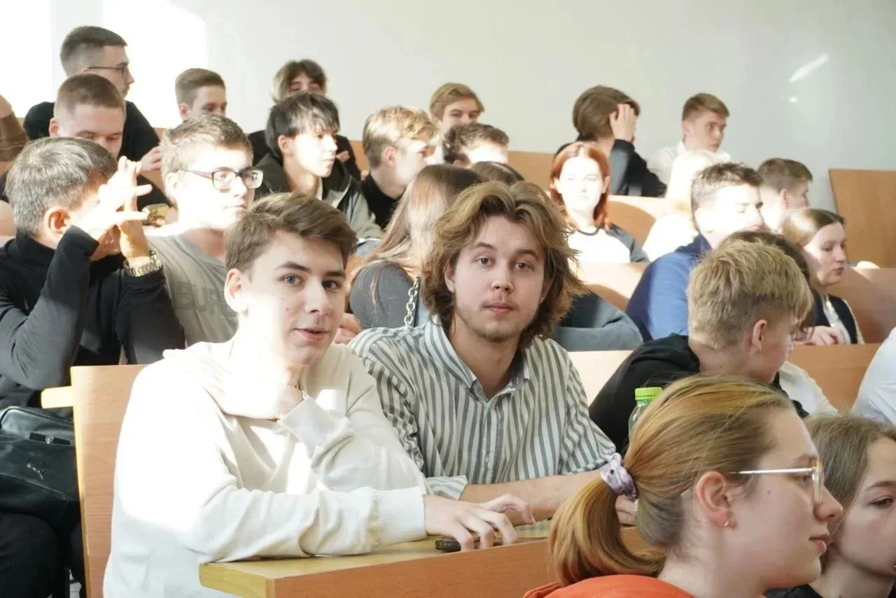 📒 Более 4 тысяч кубанцев уже подали заявления на Госуслугах для поступления в колледжи и вузы

Приё