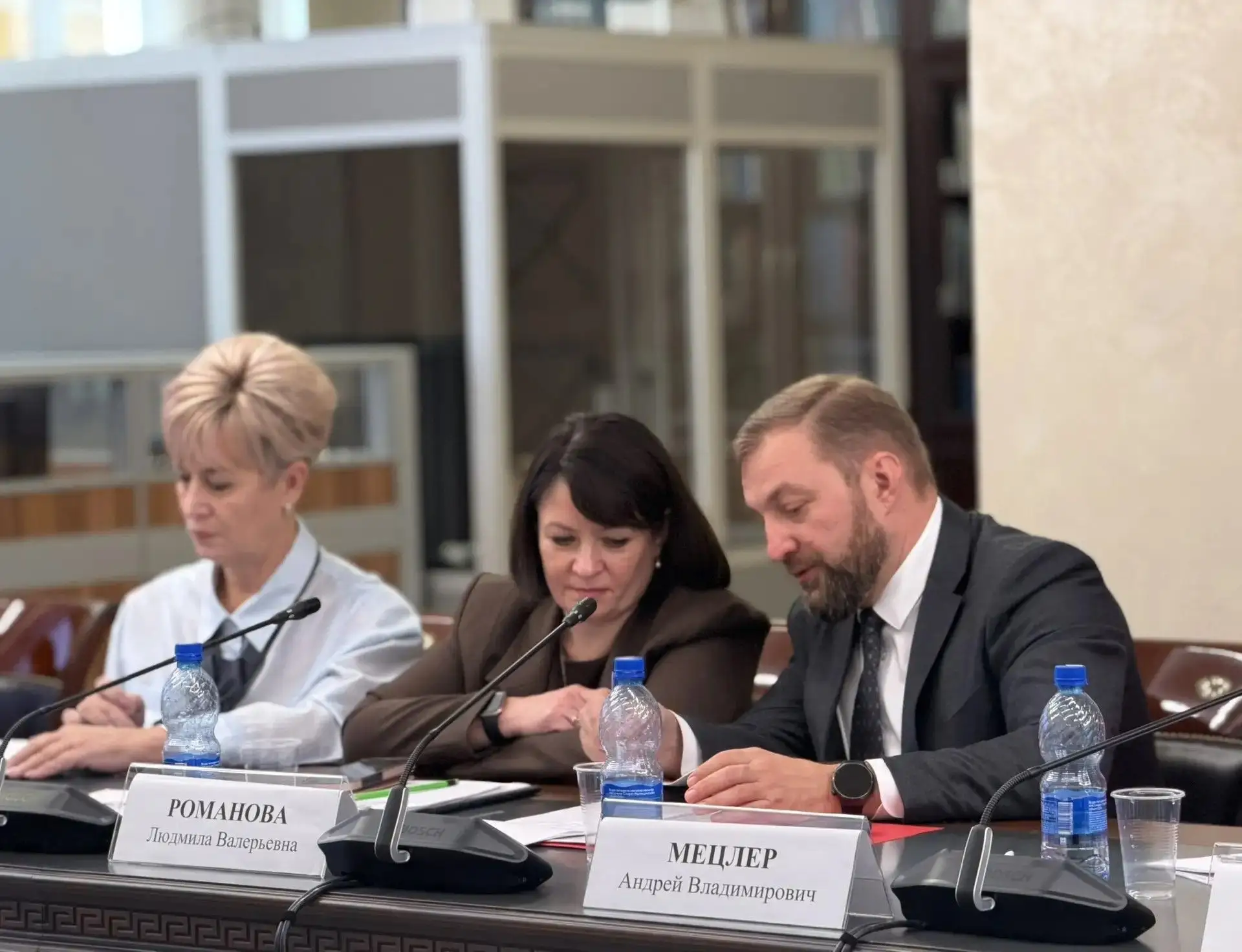 Приняла участие в круглом столе по вопросам развития социальных услуг