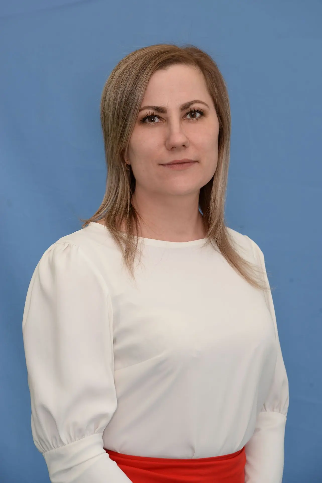 Сегодня свой день рождения отмечает воспитатель Полякова Елена Александровна.