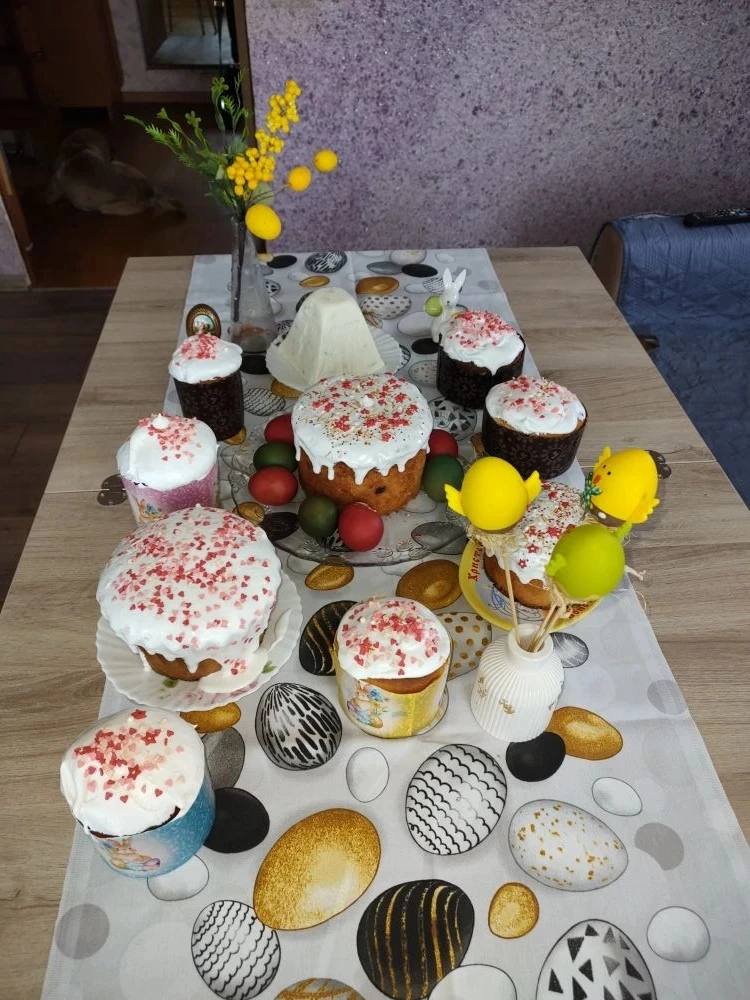 Какой бы тяжёлой и сложной не была неделя, но куличам на ПАСХУ обязательно - быть!!!!