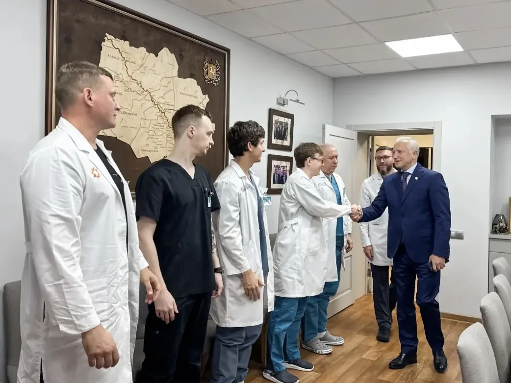 Сегодня посетил Томский онкологический диспансер, где встретился с главным врачом Максимом Грищенко 