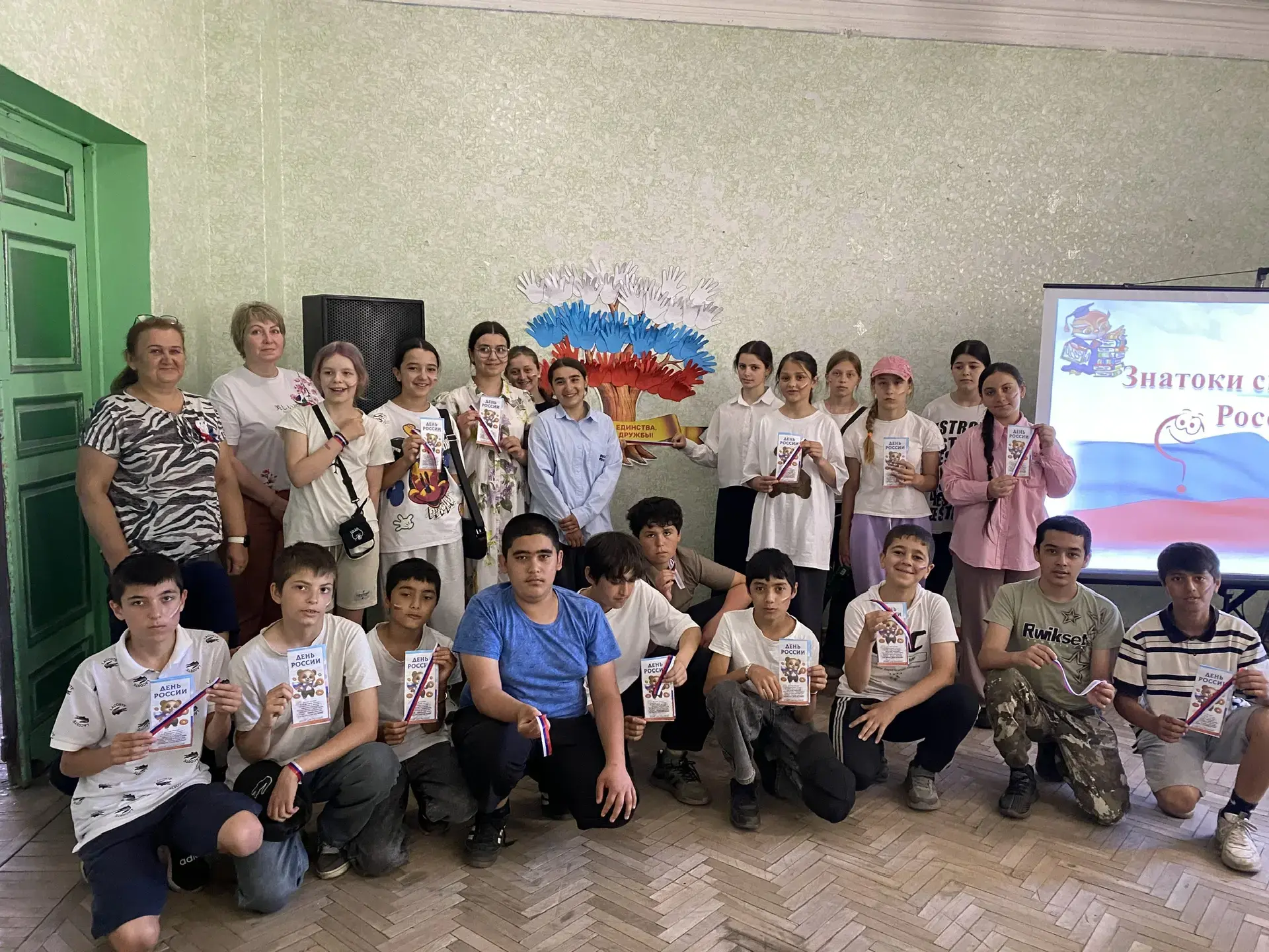 Накануне государственного праздника — Дня России — в нашем лагере «Фиксики» прошло увлекательное мер