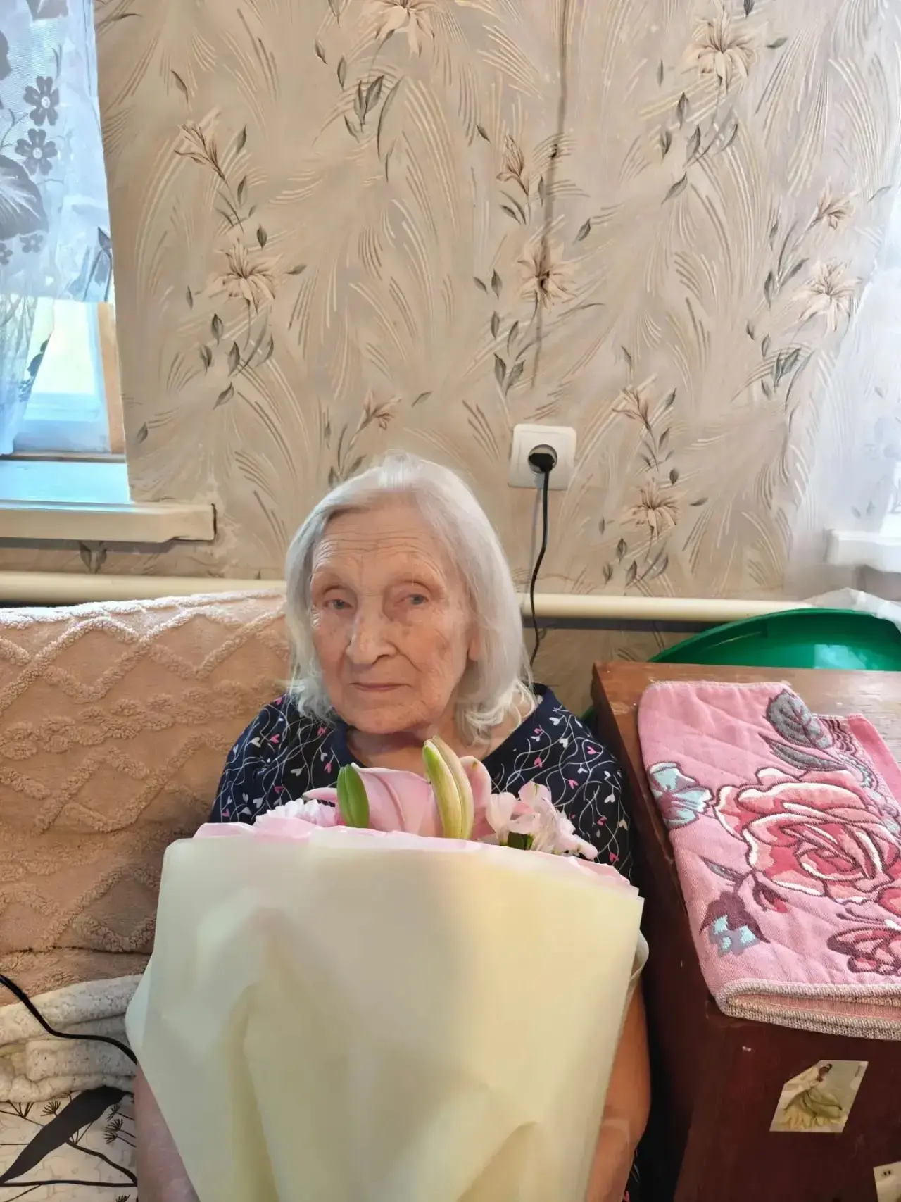 Сегодня у Князевой Лидии Ивановны, учителя химии Зассовской школы юбилей, ей исполнилос...