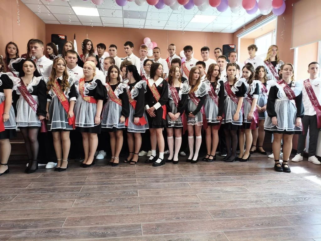 🔔 Звонок, который завершил целую эпоху: как прошёл Последний звонок у 9-х классов🥳