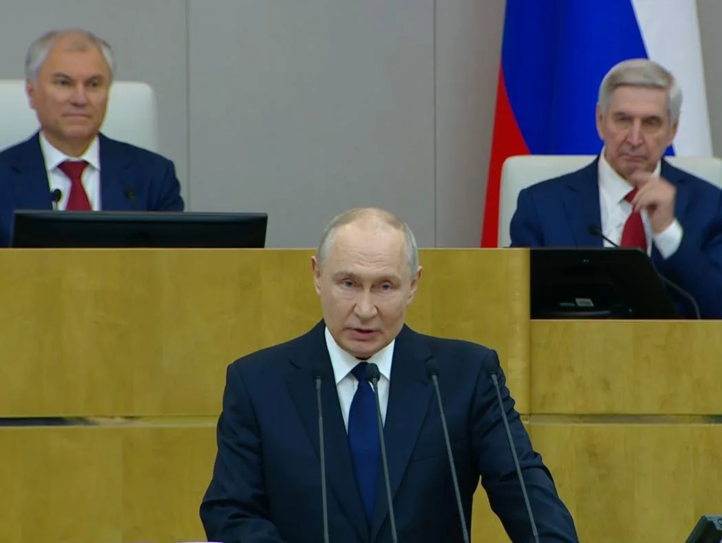 Путин отметил стабильность российской политической системы и единство народа