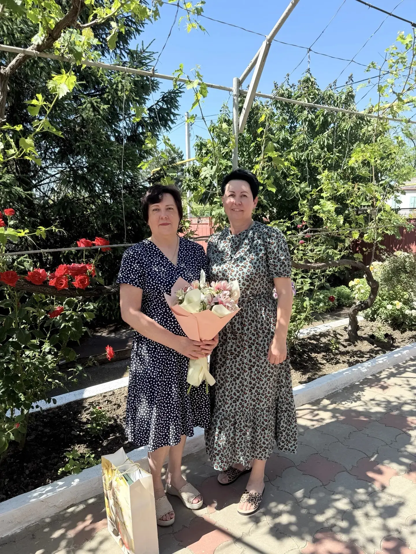 ⭐️Сегодня свой день рождения отмечает Почётный гражданин Щербиновского района Наталья Безвершенко.

