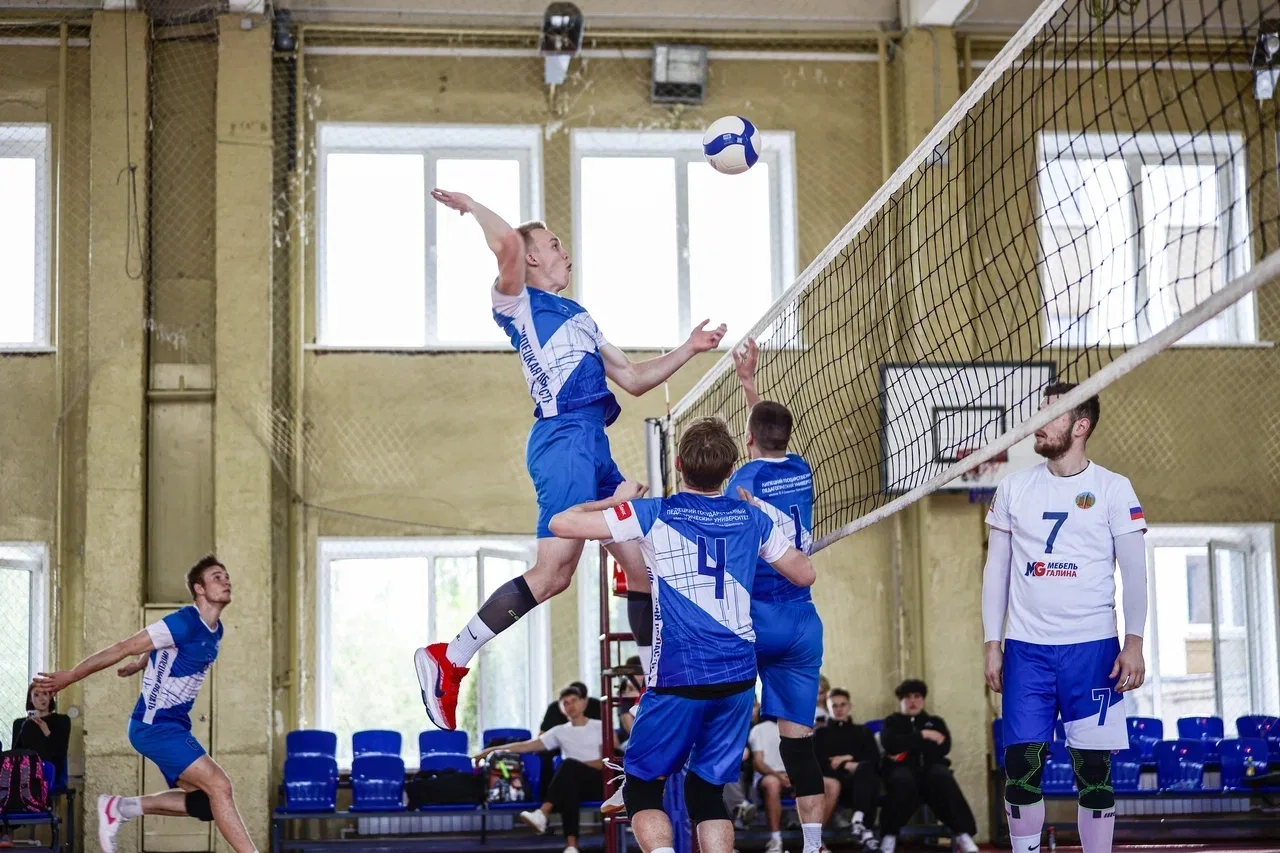 ⭐⭐ Обе команды Липецкого педагогического на пьедестале! ⭐⭐  ⚡🏐 С 13 по 17 мая на площадке Липецкого 