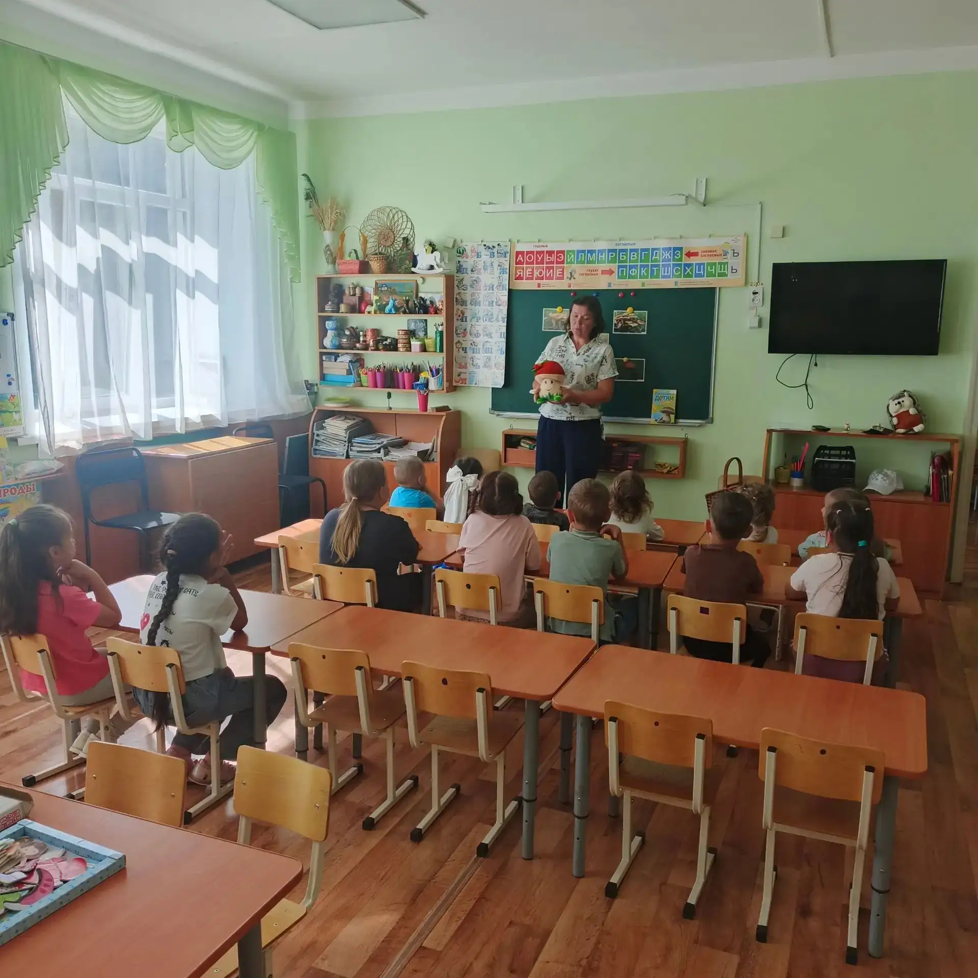 ‎С ребятами из разновозрастной группы провели тематическую беседу  к Дню белого гриба, ...