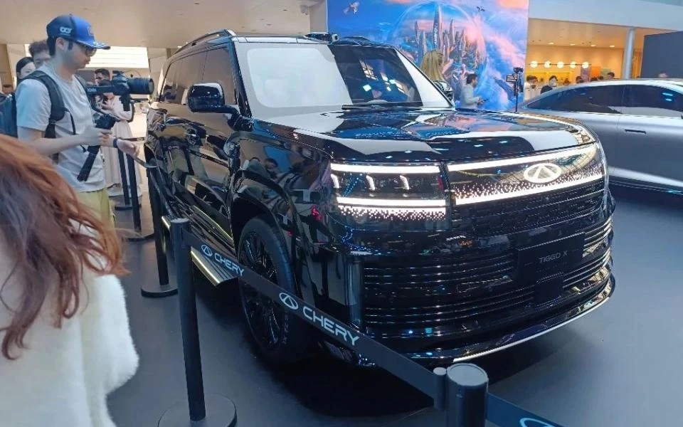 Chery показал новый кроссовер Tiggo X. Это будущий флагман линейки