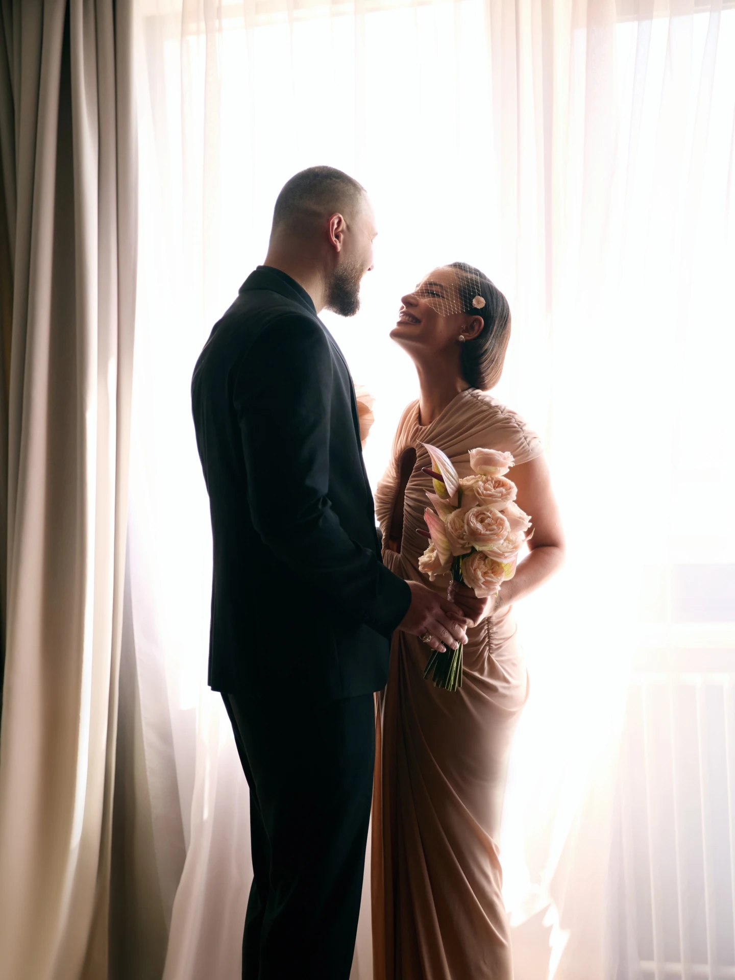 💍 Seville и TONI отмечают первую годовщину свадьбы!