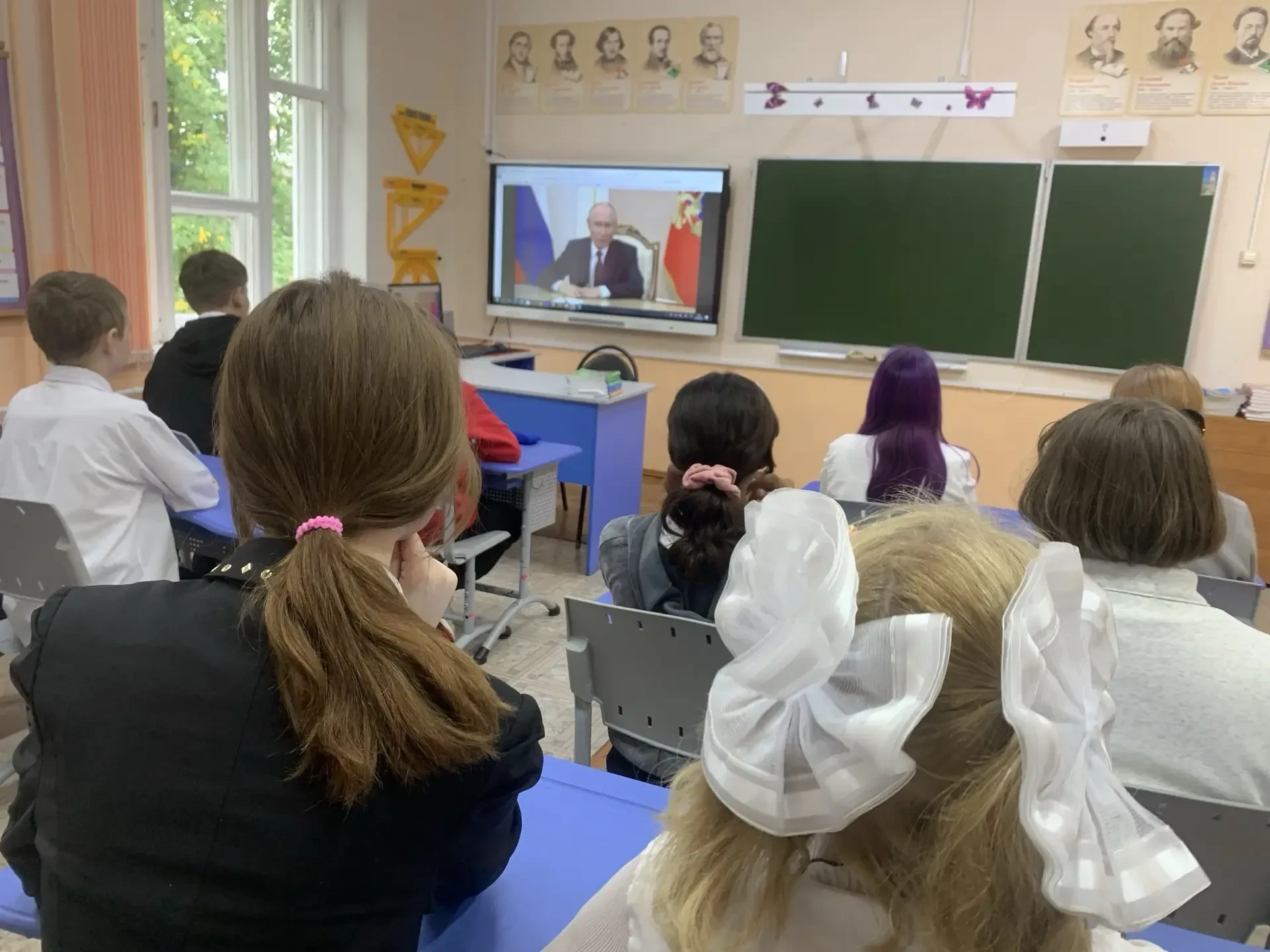 Первое занятие цикла «Разговоры о важном» 1 сентября 2026 года было посвящено Дню знани...