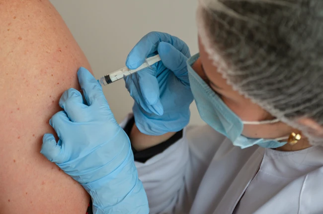 💉 Сделать прививку от гриппа приглашают магаданцев