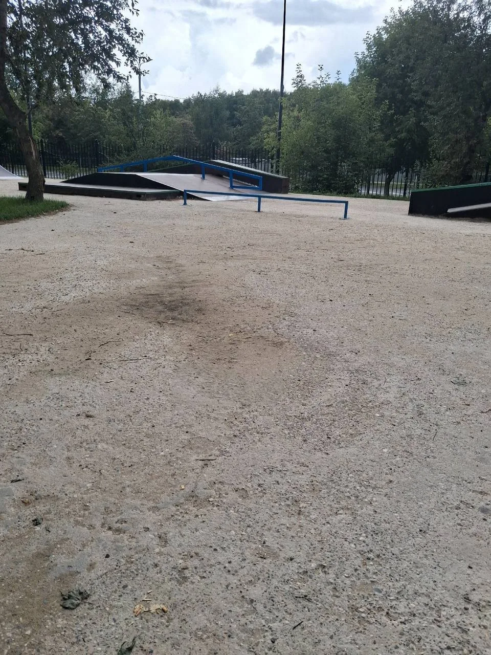 🛹 В Жулебино жители просят обновить покрытие в скейт-парке у Привольной
