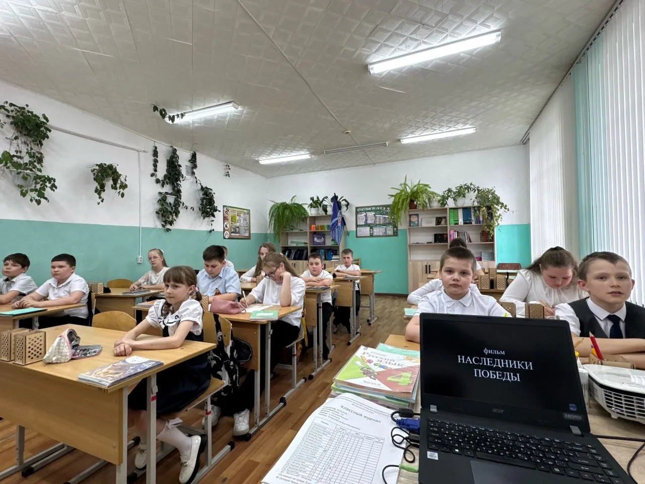 Для школьников были организованы специальные киноуроки, посвящённые темам «Наследники П...