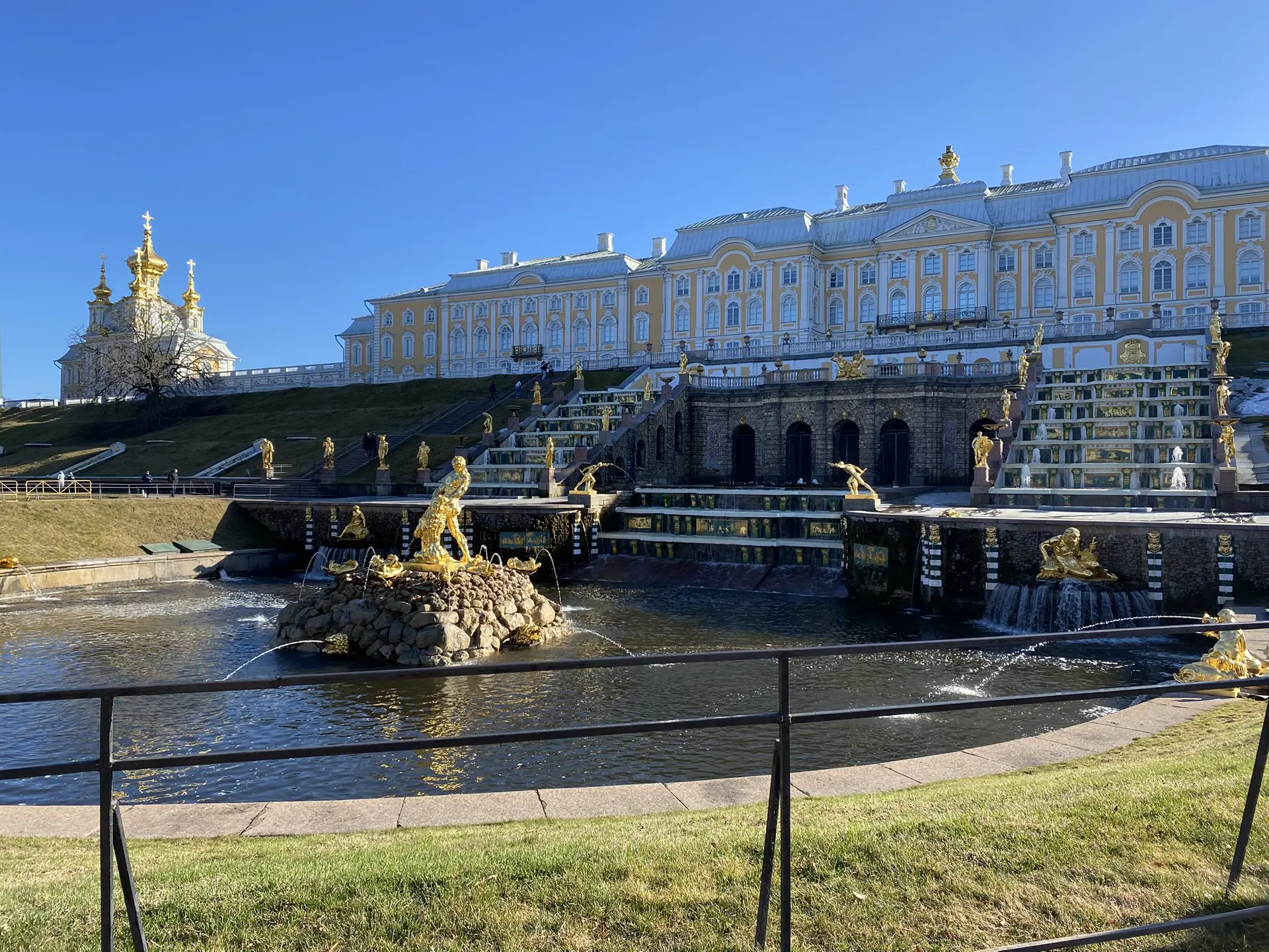 🌸✨ Весенние каникулы — отличное время для новых открытий! Ученики 7а, 8а,б,в и 9д классов отправилис