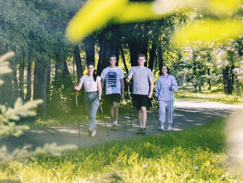 🚶🏼‍♀️🦯 Хотите превратить обычные прогулки в приятный и полезный спорт? И при этом не...