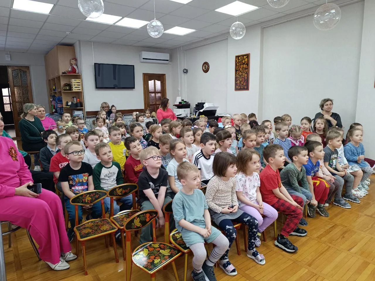 Сегодня наш детский сад посетил театр ростовых кукол"Солнышко" из города Невинномысска ...