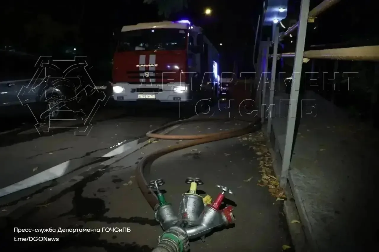 🔥 Ночью на улице Маршала Катукова в квартире на 5 этаже жилого дома произошел пожар