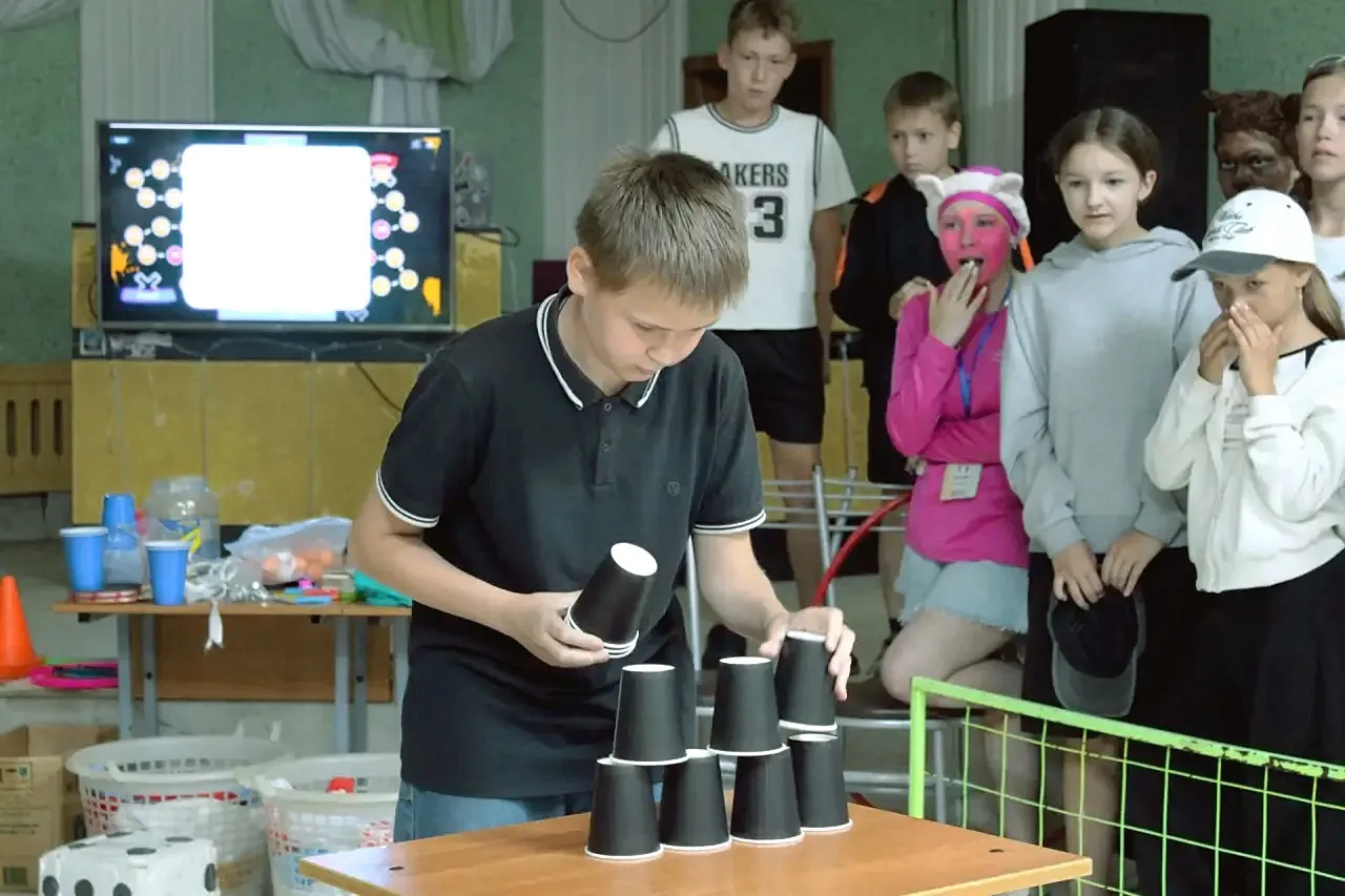 🌟 В нашем санатории прошла увлекательная игра-бродилка "Большие гонки"! 🚀

В окружении дружеской а