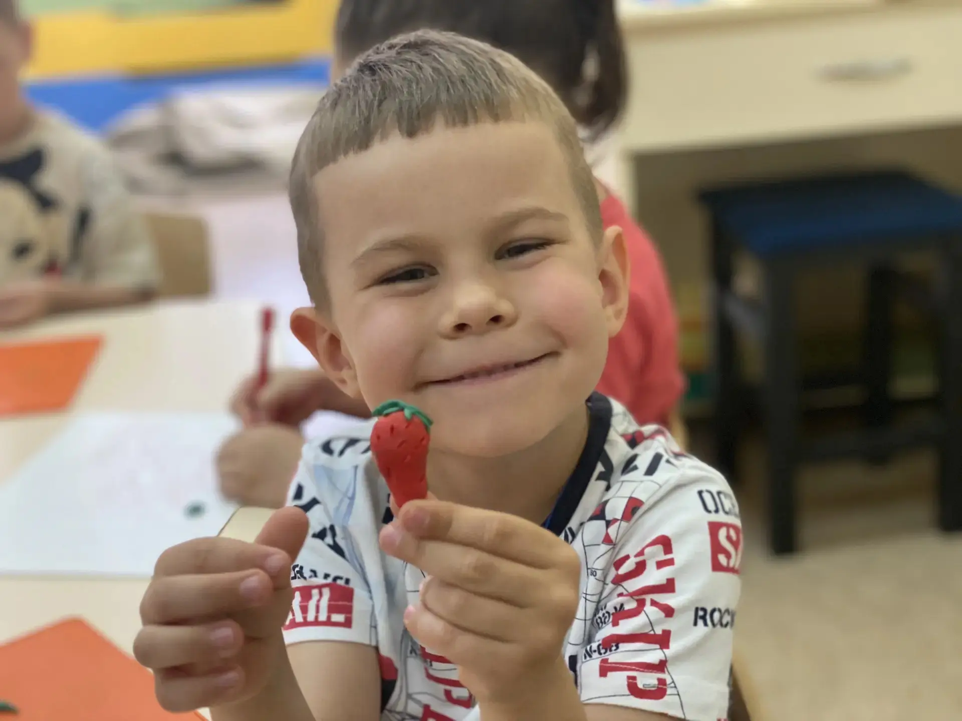 🍓Клубника — это ароматная, сочная и очень полезная ягода, которая созревает одной из п...