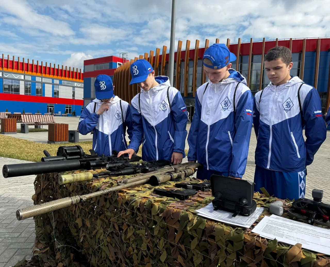 ЮНЫЙ ДИНАМОВЕЦ 17 апреля в волейбольном центре г. Ярославль прошло два важнейших мероприятия: 🏃 Весе