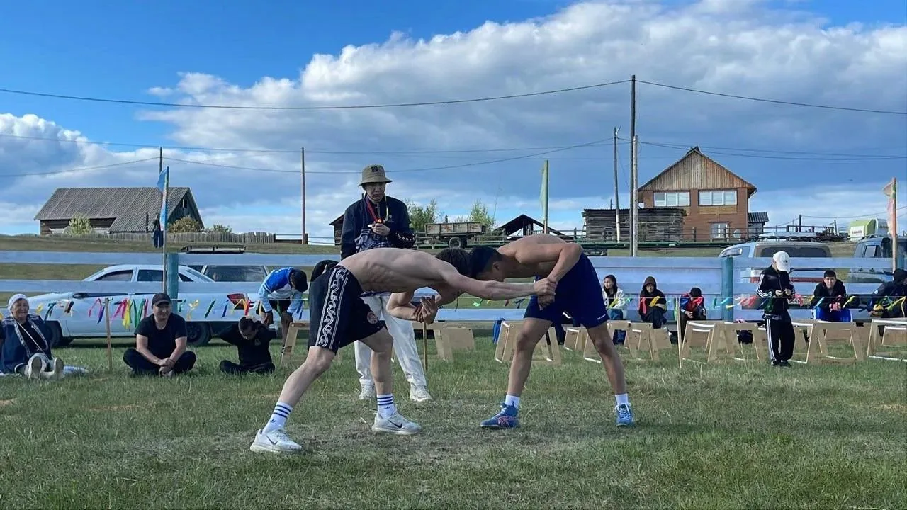 🏆 Чурапчытааҕы ДЮСШ национальнай многоборьеҕа Дириҥнээҕи салаатын иитиллээччилэрэ «Сайылык оҕолоро»