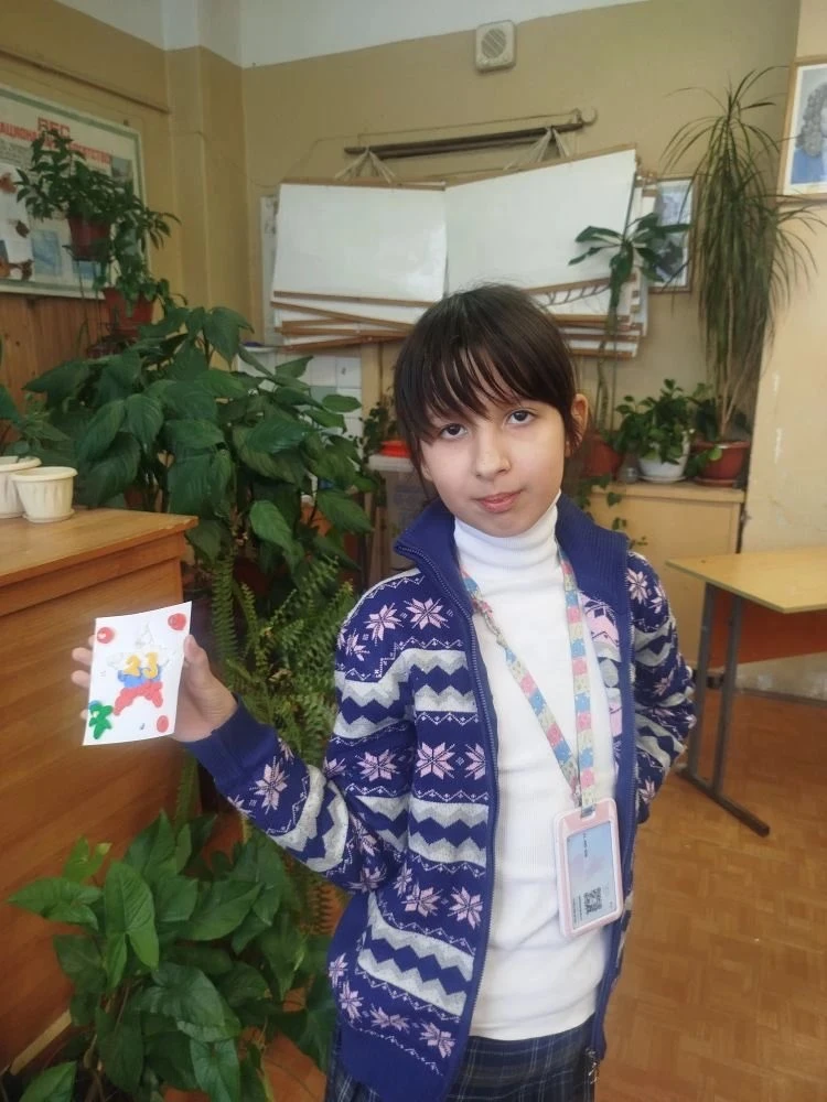 Ребята из кружка "Лепка из полимерной глины" подготовили открытки ко Дню защитника Отечества