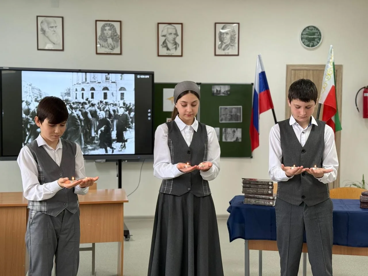 В целях воспитания патриотизма и чувства гордости за свою страну и народ в школе  было ...