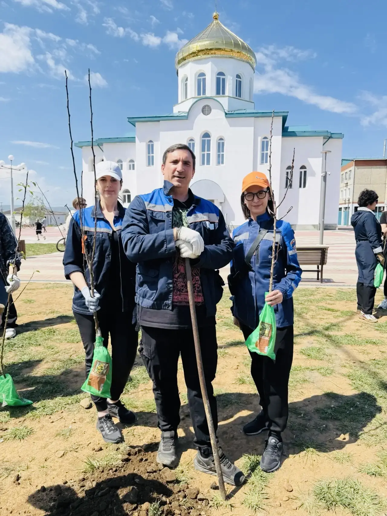 🌲Энергетики Совгаванской ТЭЦ приняли участие в озеленении города

🌏В международный день охраны окр