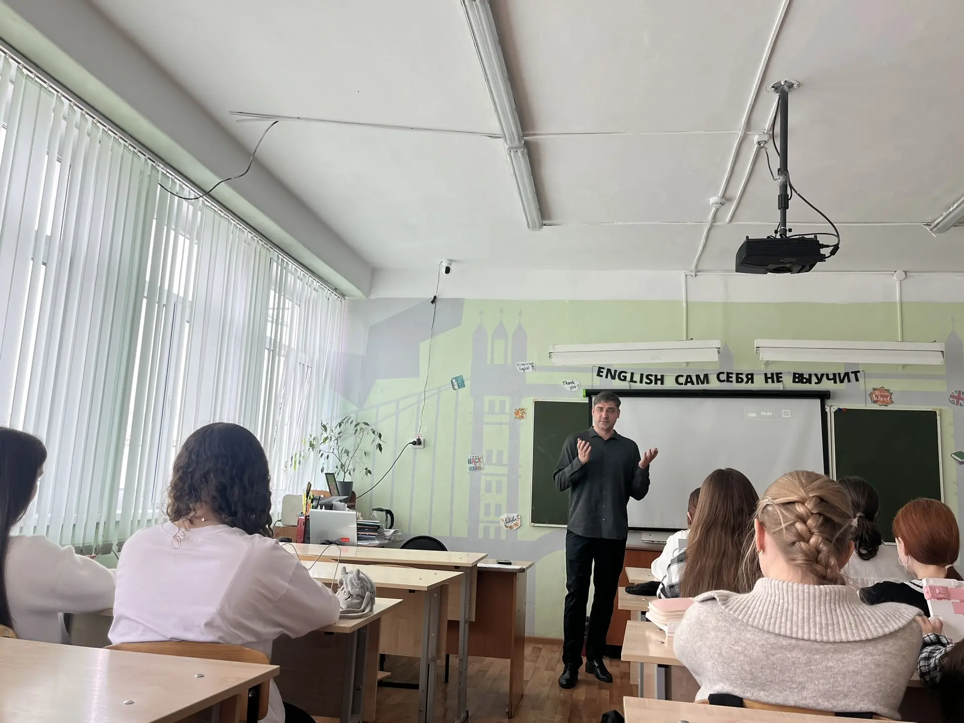 У нас в гостях актеры Минусинского драматического театра с профориентацией!