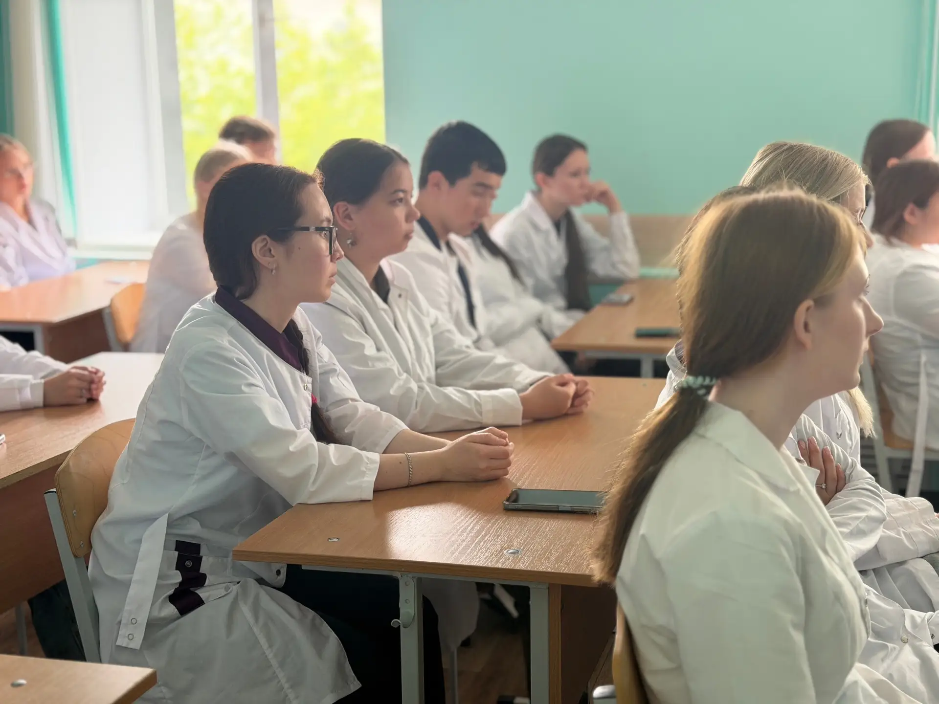 👩🏼‍⚕️Встреча со специалистом: в Саткинском медицинском колледже прошёл День профессионала

👩🏼‍⚕️