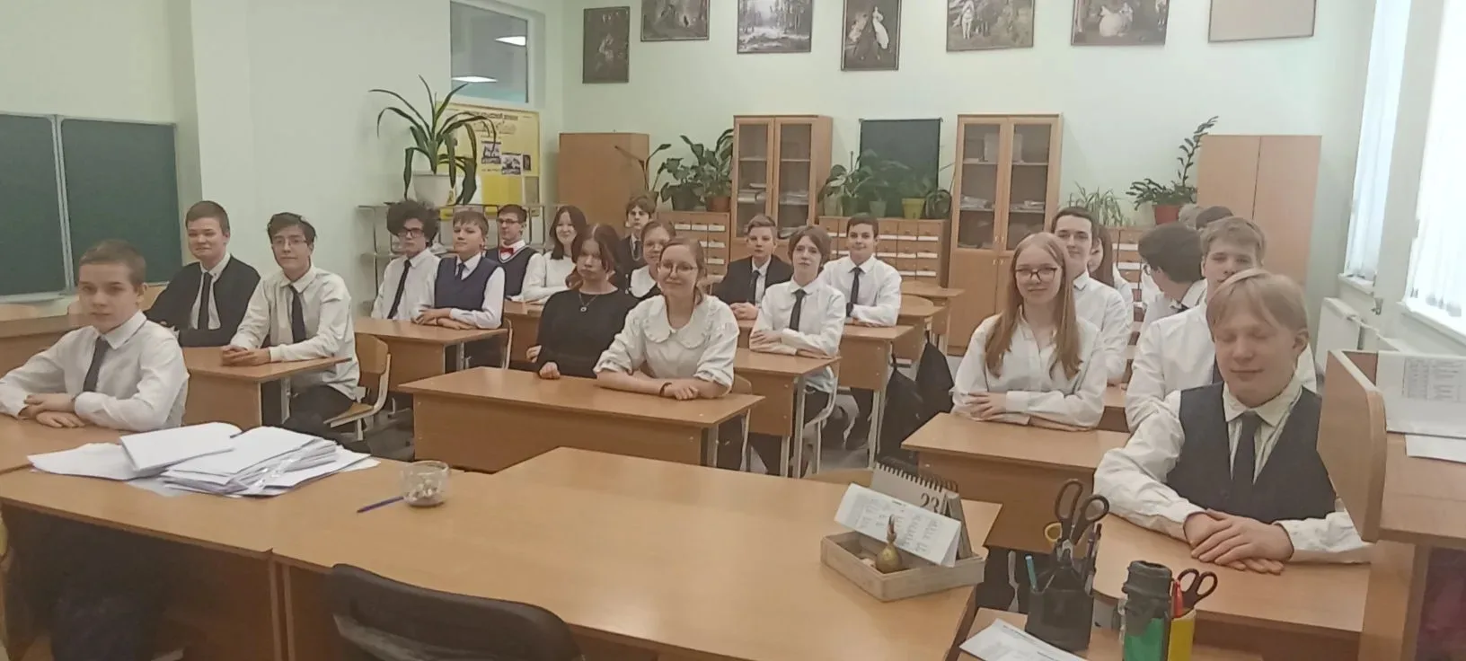 🇷🇺 Урок Мужества от настоящего героя!  В рамках Единого дня профилактики в гостях у учащихся 10в и 8
