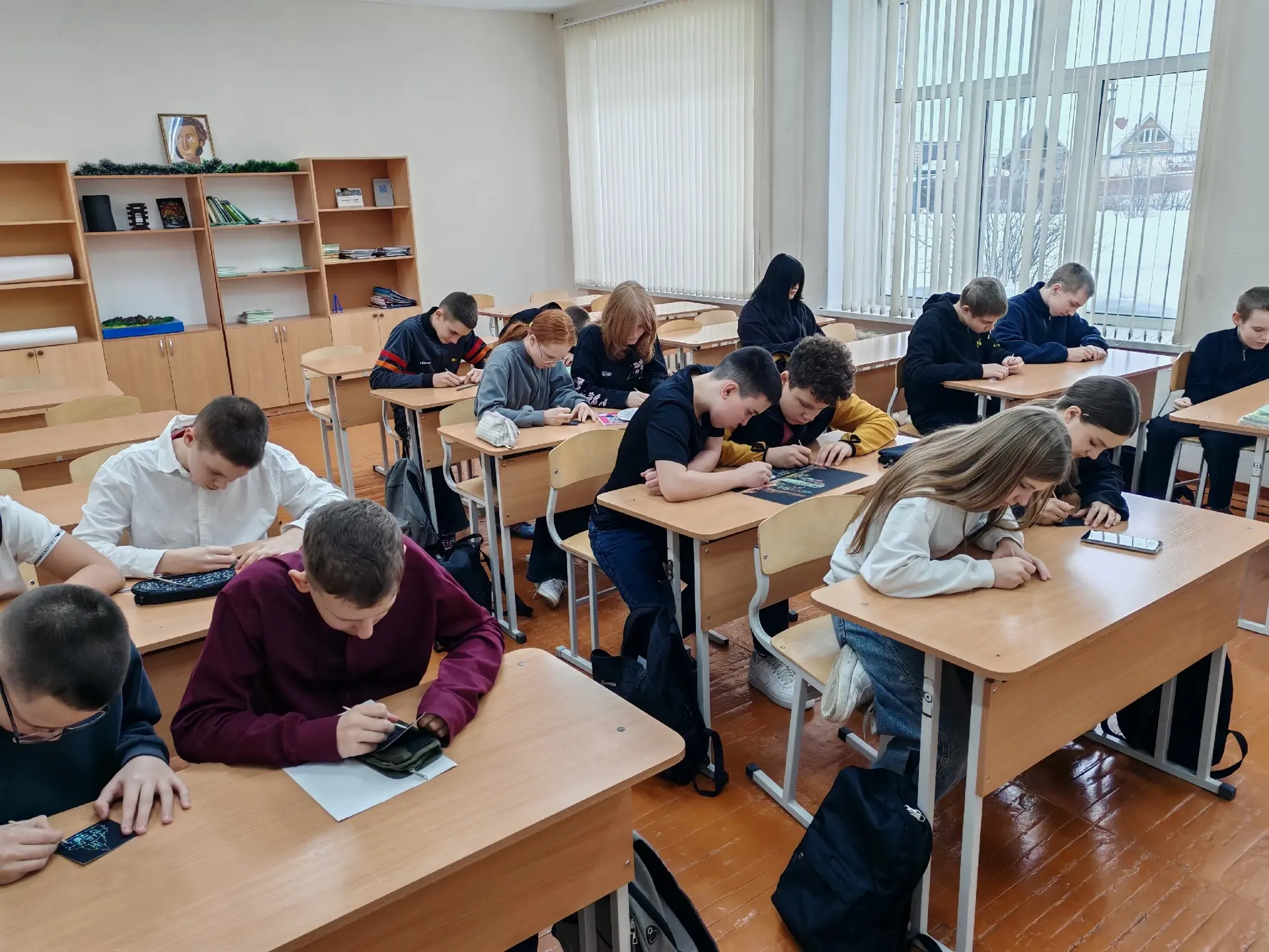 Уроки ИЗО в 7 классах: изучаем технику Граттаж! 🌟  На уроках изобразительного искусства в 7 классах 