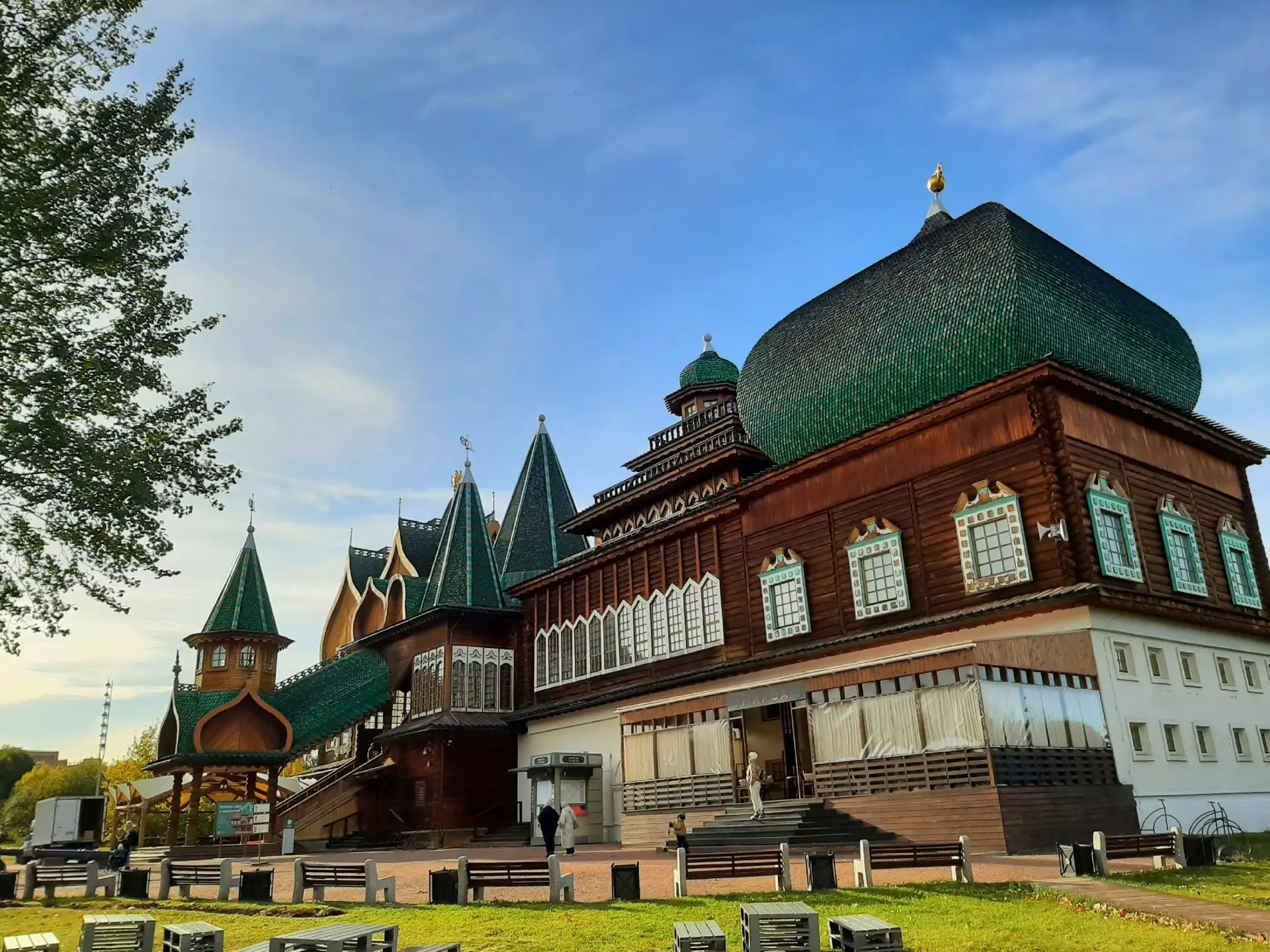 🏰УСАДЬБА КОЛОМЕНСКОЕ. ДВОРЕЦ АЛЕКСЕЯ МИХАЙЛОВИЧА + ПРОГУЛКА ПО ПАРКУ🌳

🚌2 августа

💰4500 руб/чел