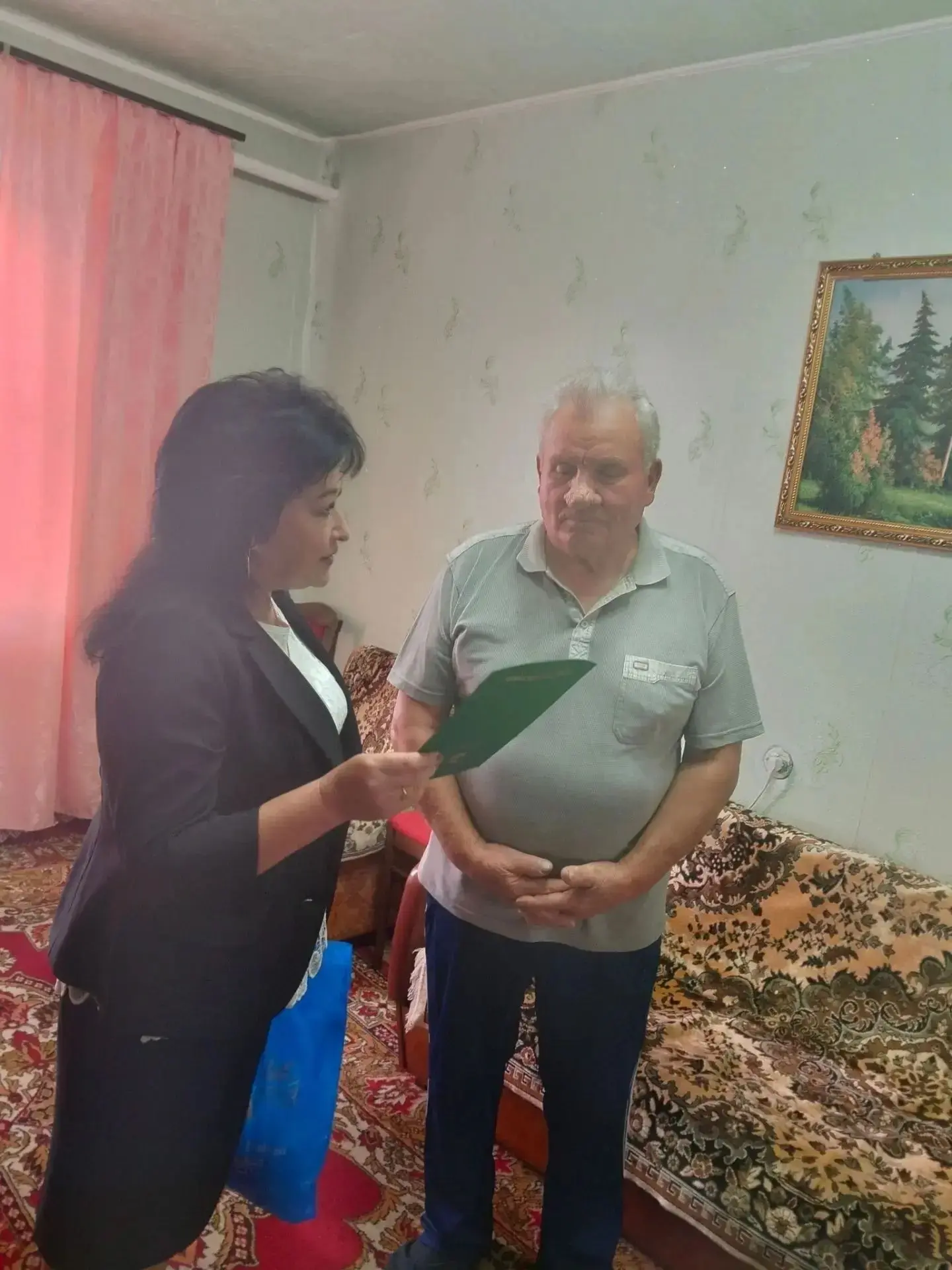 Уважаемые жители! Сегодня свой юбилей празднует Виктор Иванович Фролов. Поздравить имен...